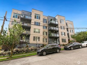 3202 SW Avalon Way 102, Seattle WA 98126