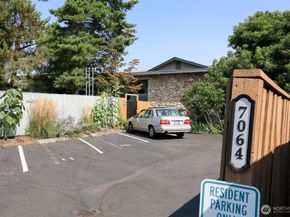 7064 35th Avenue NE 23, Seattle WA 98115