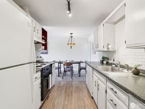 7064 35th Avenue NE 23, Seattle WA 98115