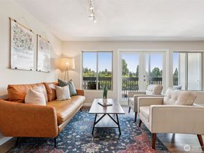 7064 35th Avenue NE 23, Seattle WA 98115
