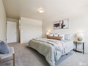 7064 35th Avenue NE 23, Seattle WA 98115