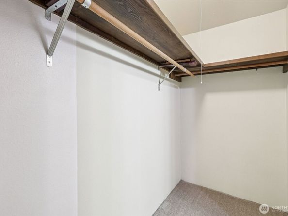 7064 35th Avenue NE 23, Seattle WA 98115