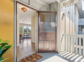 7064 35th Avenue NE 23, Seattle WA 98115