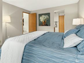 12371 SE 41st Lane, Bellevue WA 98006