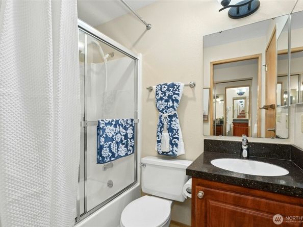 12371 SE 41st Lane, Bellevue WA 98006