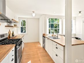 322 Avenue D, Snohomish WA 98290