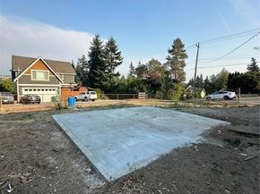 16059 9th Avenue SW B, Burien WA 98166