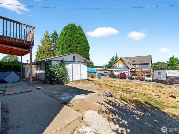 16059 9th Avenue SW B, Burien WA 98166