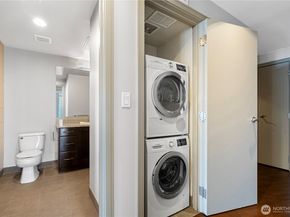 10610 NE 9th Place 1502, Bellevue WA 98004