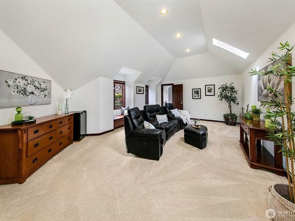 21031 49th Avenue SE, Bothell WA 98021