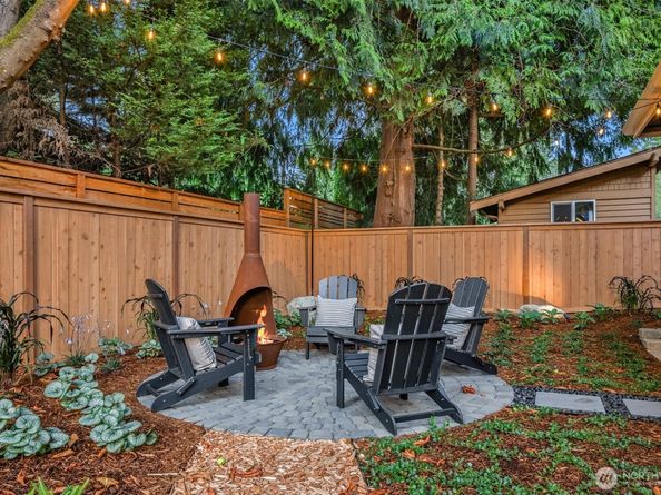 2012 9th Street W, Kirkland WA 98033