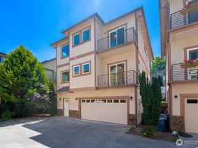 810 5th Avenue NW, Issaquah WA 98027