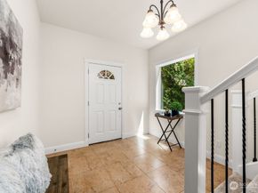 810 5th Avenue NW, Issaquah WA 98027
