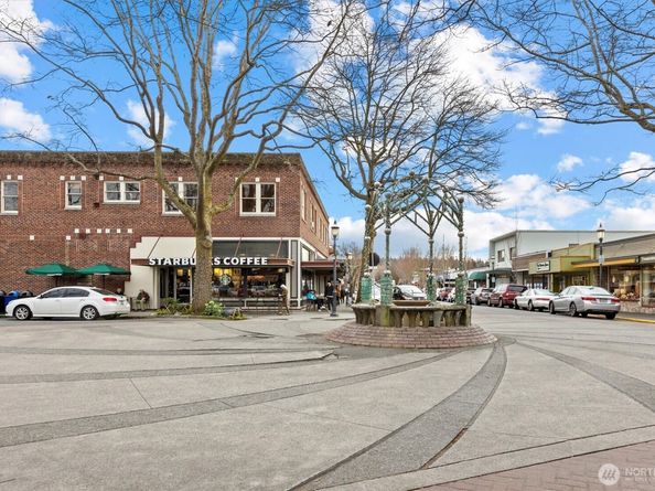 1110 5th Avenue S 204, Edmonds WA 98020