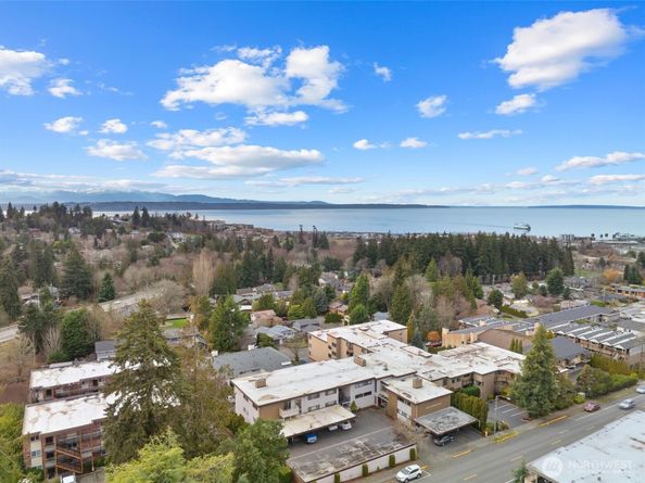 1110 5th Avenue S 204, Edmonds WA 98020