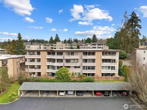 1110 5th Avenue S 204, Edmonds WA 98020