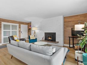 1110 5th Avenue S 204, Edmonds WA 98020