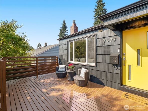 7927 27th Avenue SW, Seattle WA 98126