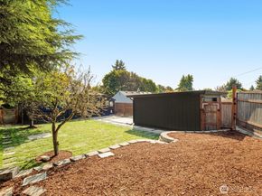 7927 27th Avenue SW, Seattle WA 98126