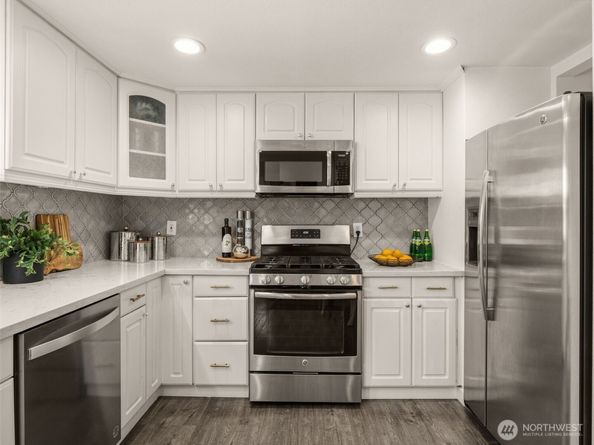 7927 27th Avenue SW, Seattle WA 98126