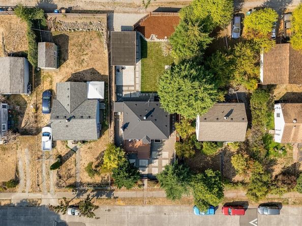 7927 27th Avenue SW, Seattle WA 98126
