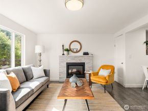 7927 27th Avenue SW, Seattle WA 98126