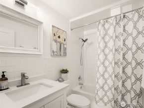 7927 27th Avenue SW, Seattle WA 98126