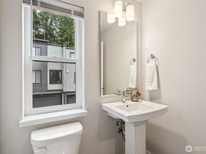 18757 76th Avenue W, Lynnwood WA 98037