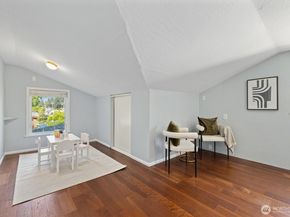 912 165th Avenue SE, Bellevue WA 98008