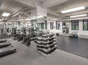 320 East 42nd Street 27th Fl, New York NY 10017