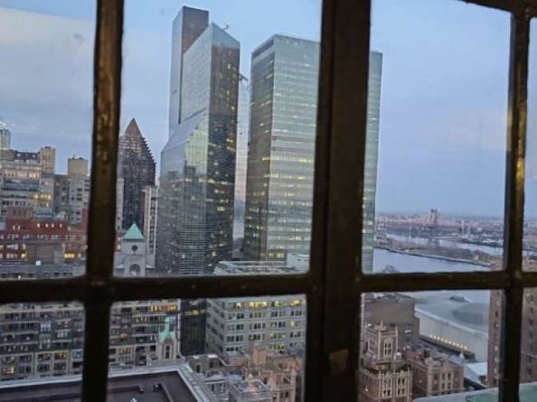 320 East 42nd Street 27th Fl, New York NY 10017