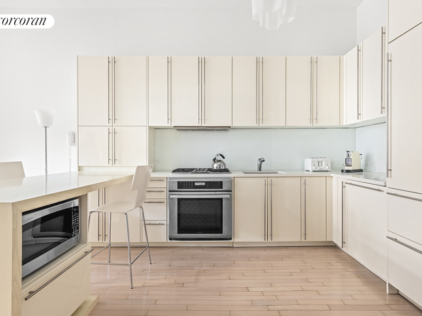 650 6th Avenue 2K, New York NY 10011