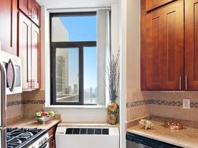 303 East 43rd Street 25C, New York NY 10017