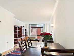 303 East 43rd Street 25C, New York NY 10017