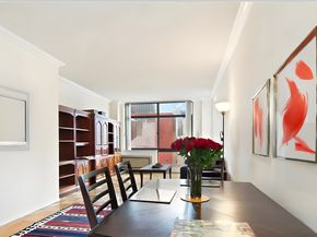 303 East 43rd Street 25C, New York NY 10017