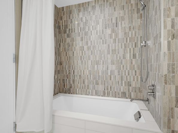 70 Charlton Street 21C, New York NY 10014