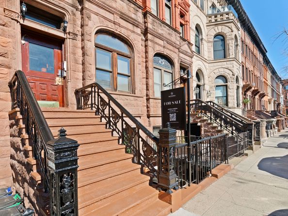 135 West 122nd Street, New York NY 10027