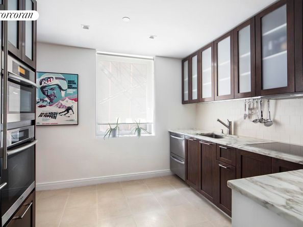 160 Central Park S 401A, New York NY 10019