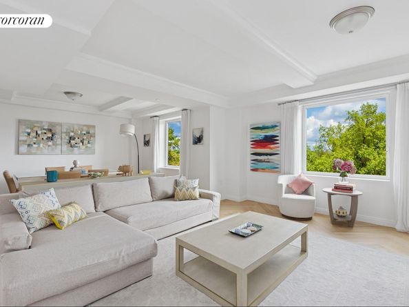 160 Central Park S 401A, New York NY 10019