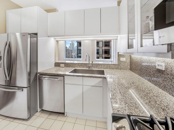 200 Riverside Boulevard 15E, New York NY 10069