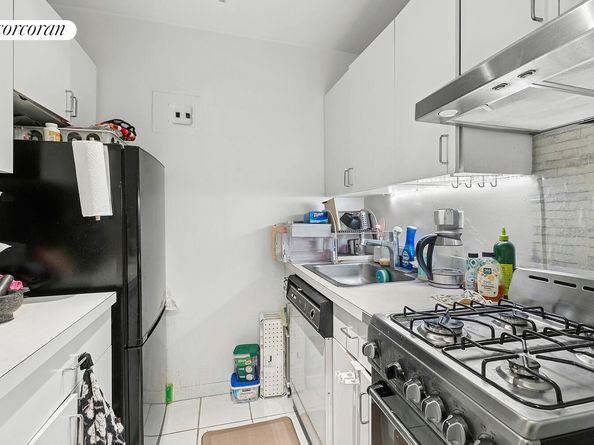 111 3rd Avenue 14A, New York NY 10003