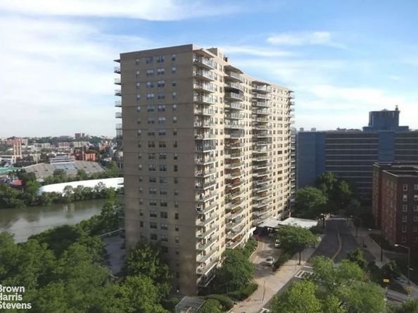 2500 Johnson Avenue 20C, Bronx NY 10463