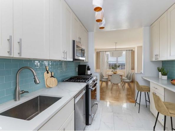 2500 Johnson Avenue 20C, Bronx NY 10463