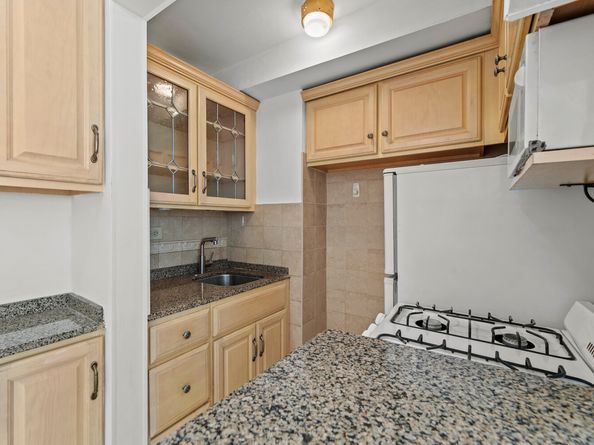 288 Lexington Avenue 3B, New York NY 10016