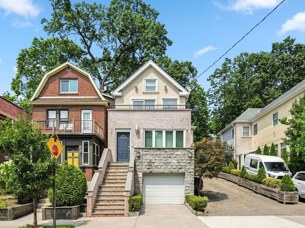 351 West 262nd Street, Bronx NY 10471