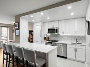 392 Central Park W 14N, New York NY 10025