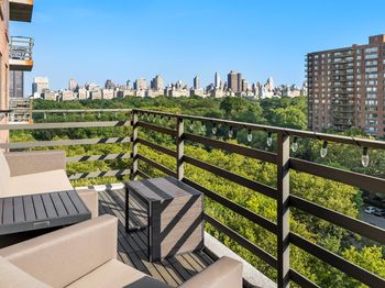 392 Central Park W