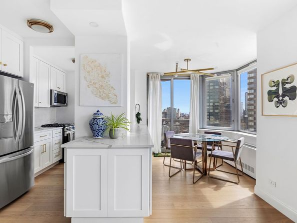 500 West 43rd Street 37A, New York NY 10036