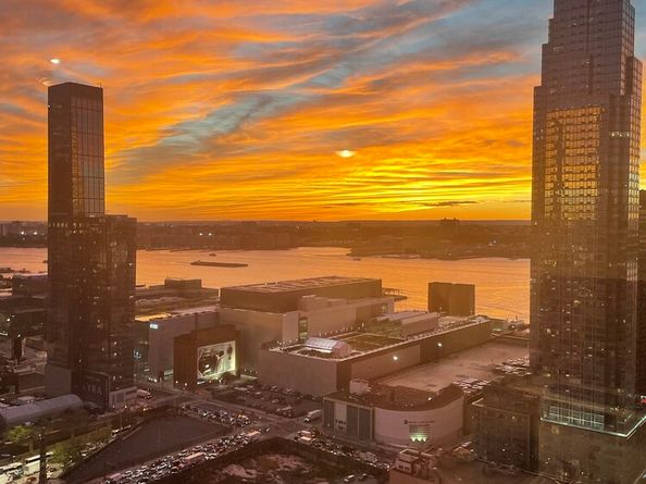 500 West 43rd Street 37A, New York NY 10036
