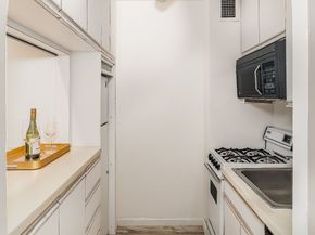 251 East 51st Street 6K, New York NY 10022